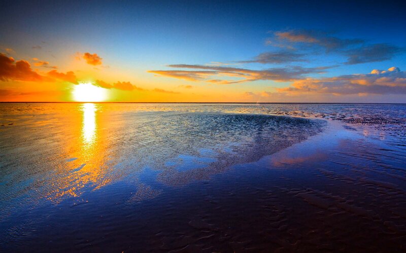Sunset over Wet Sand — Blue, Serene