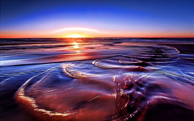 Sunset over Wet Sand — Blue