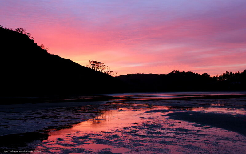 Sunset over Wet Sand — Pink
