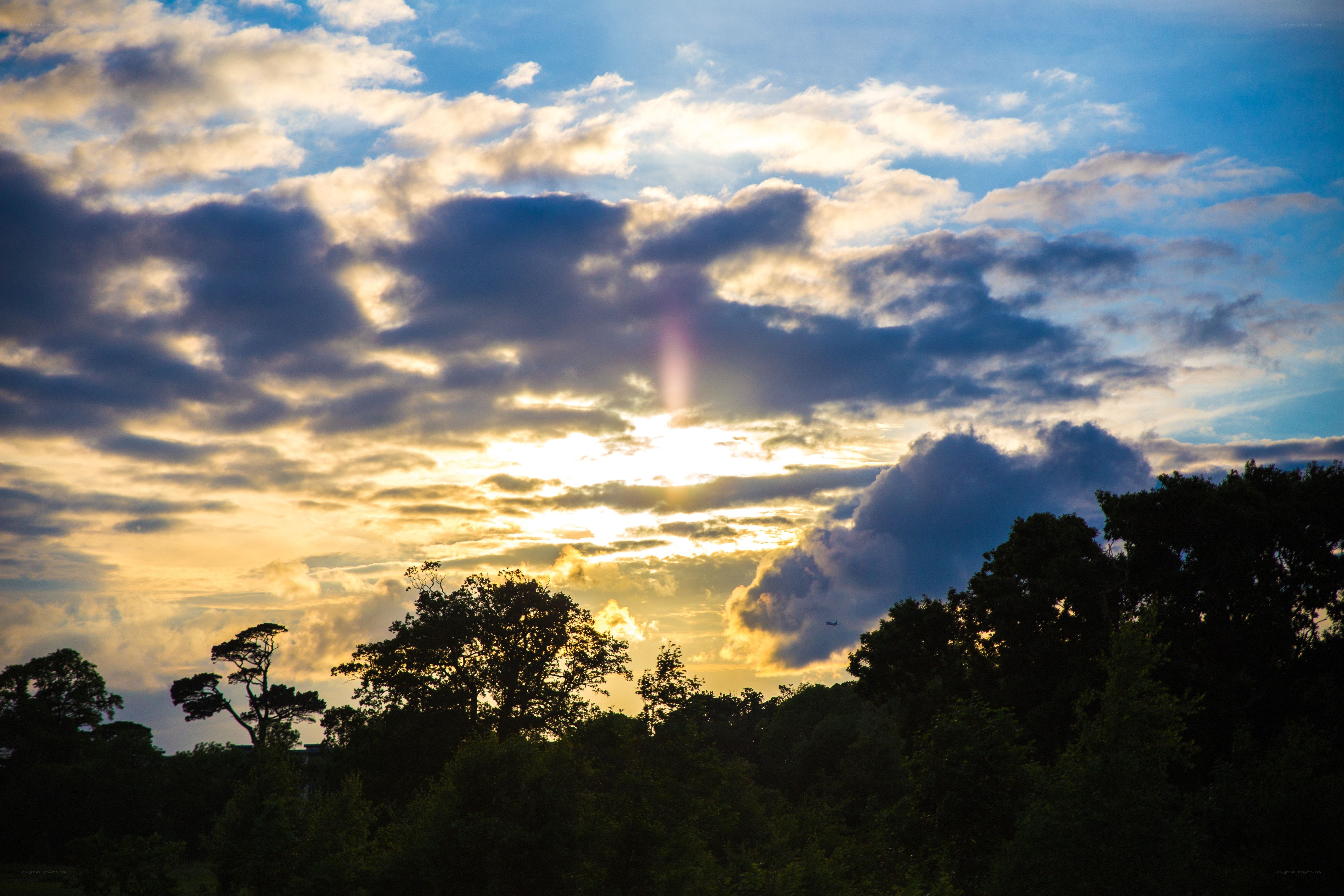 Sunset through the clouds