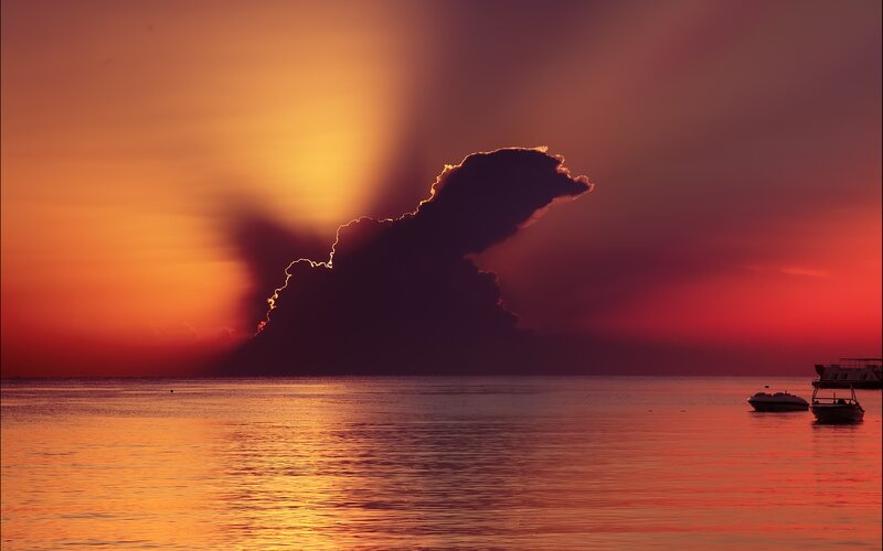 Sunset with dramatic cloud