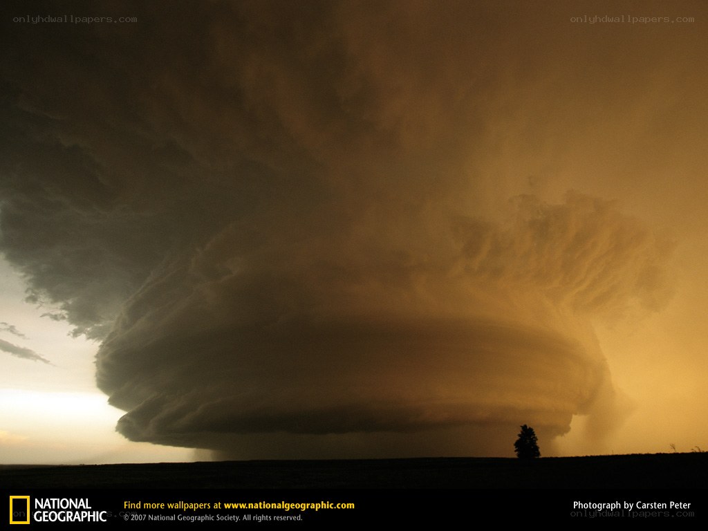 Supercell thunderstorm at sunset