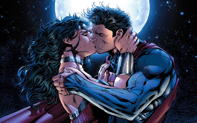 Superman and Wonder Woman kiss