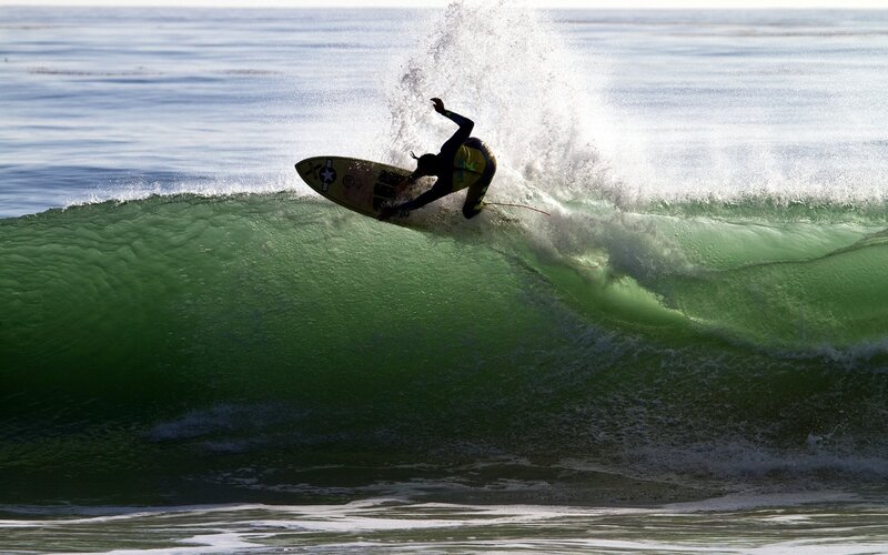 Surfer on a Wave — Green, Dynamic