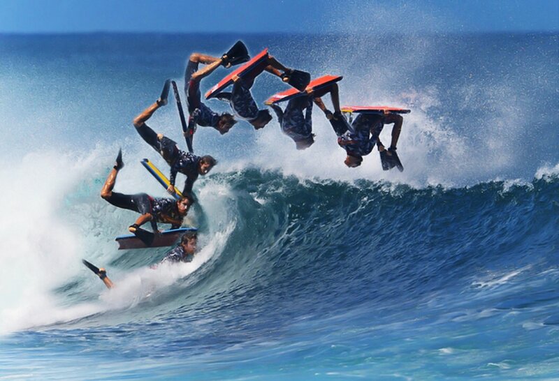 Surfers on a Wave — Blue, Dynamic