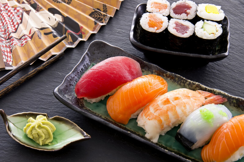 Sushi on a Plate — Black