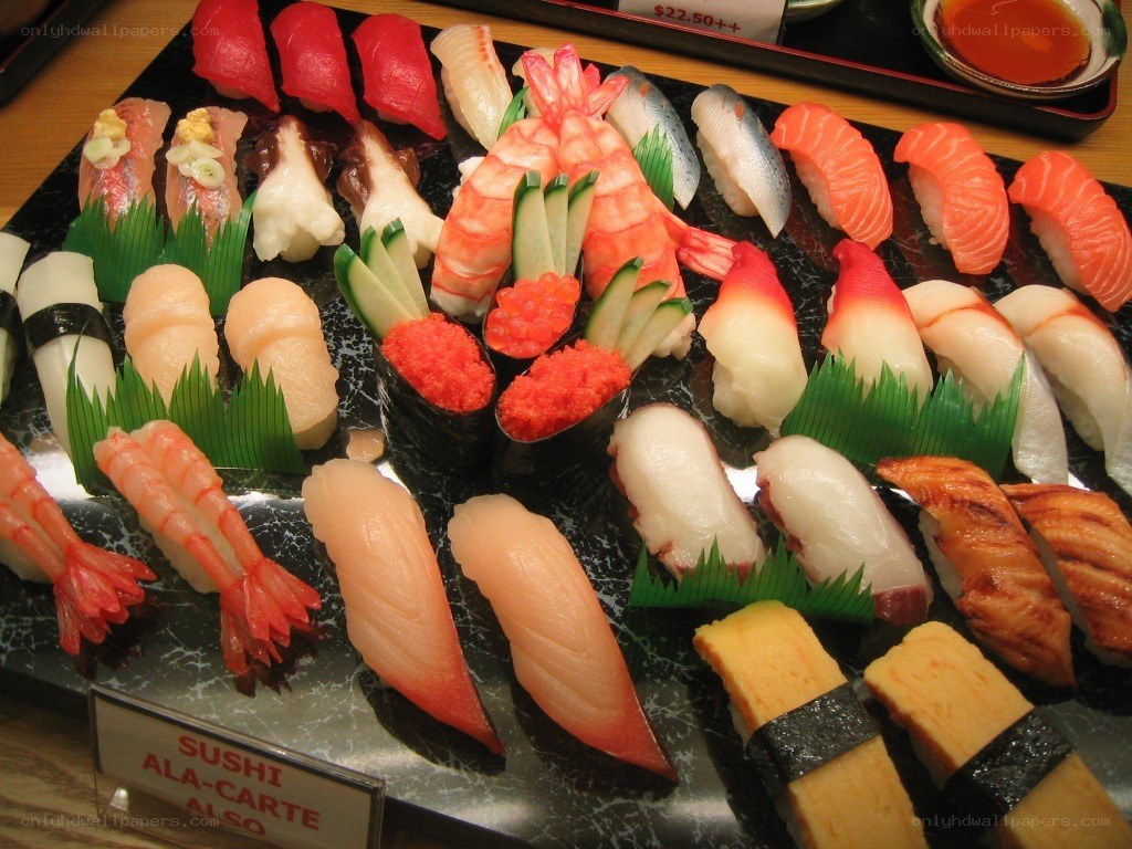 sushi platter display
