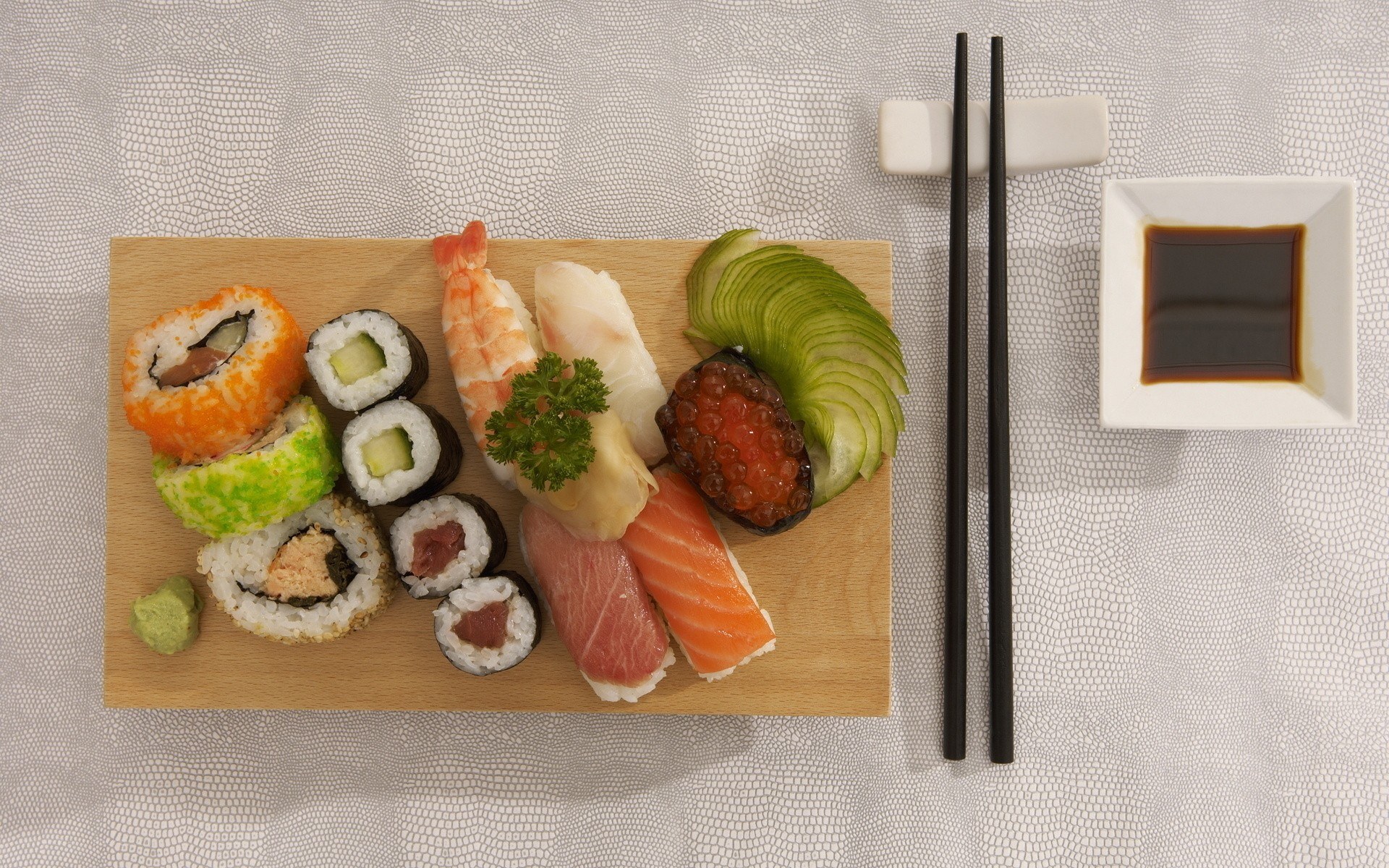 sushi platter with soy sauce