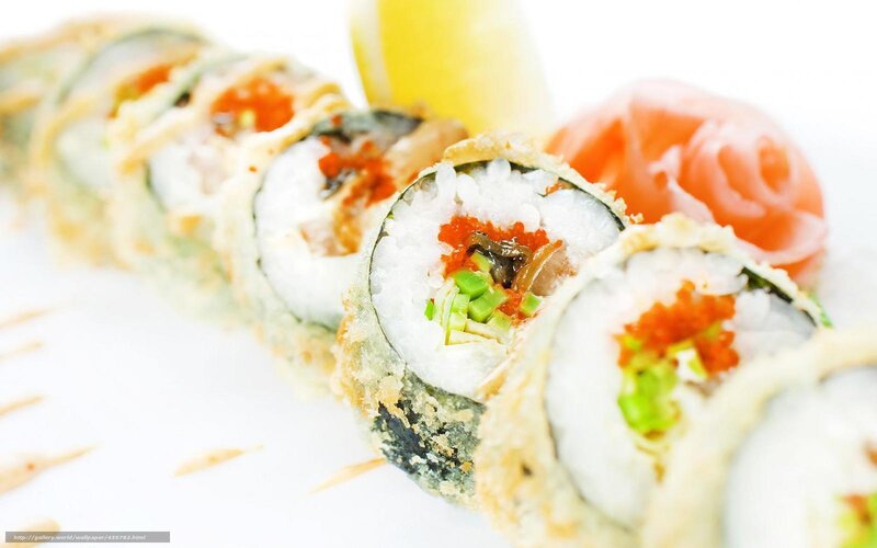 sushi roll with tobiko and tempura