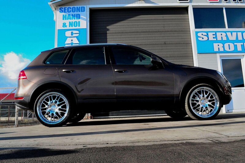 SUV with custom wheels