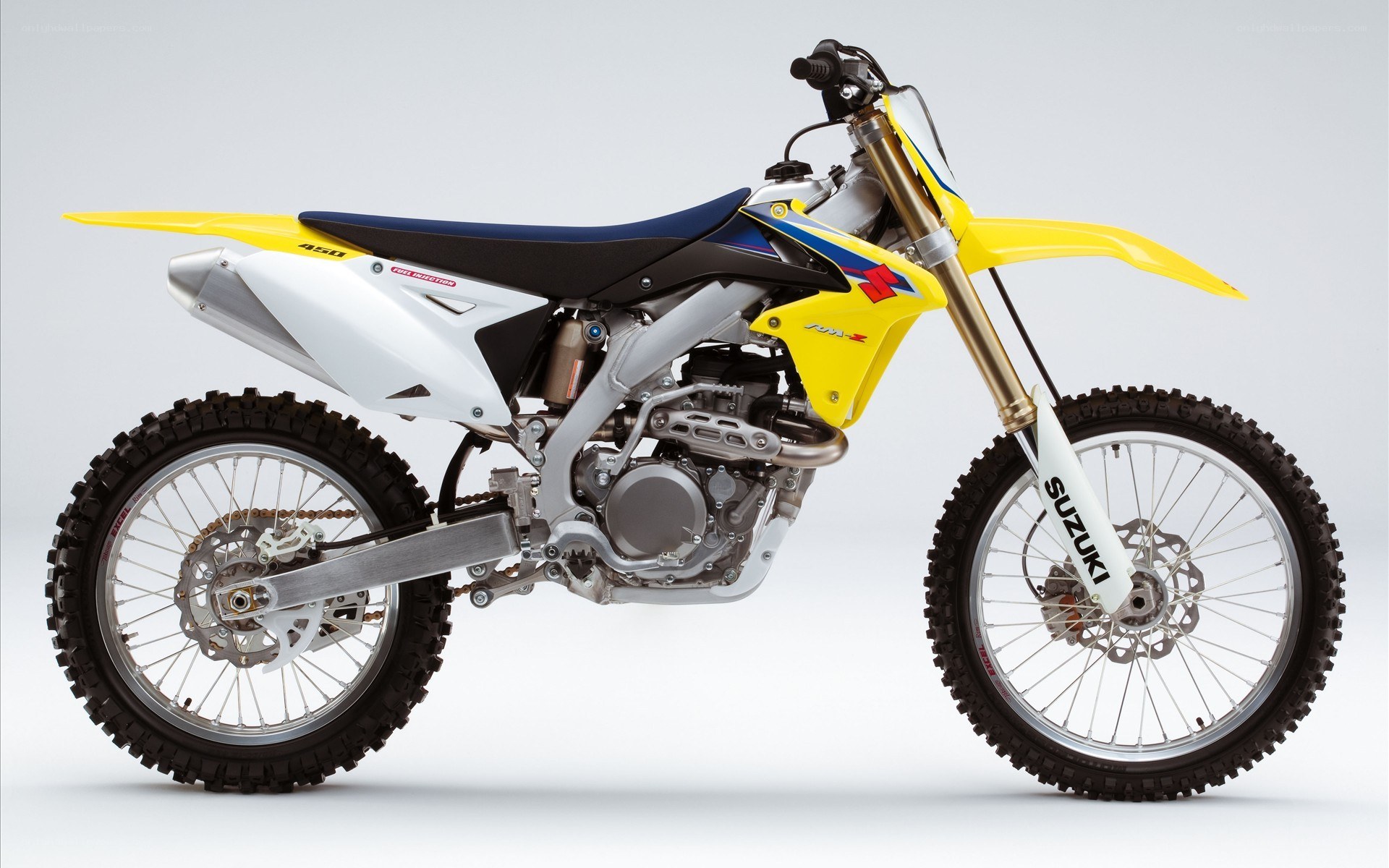 Suzuki dirt bike