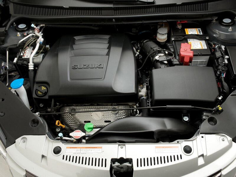 Suzuki engine compartment