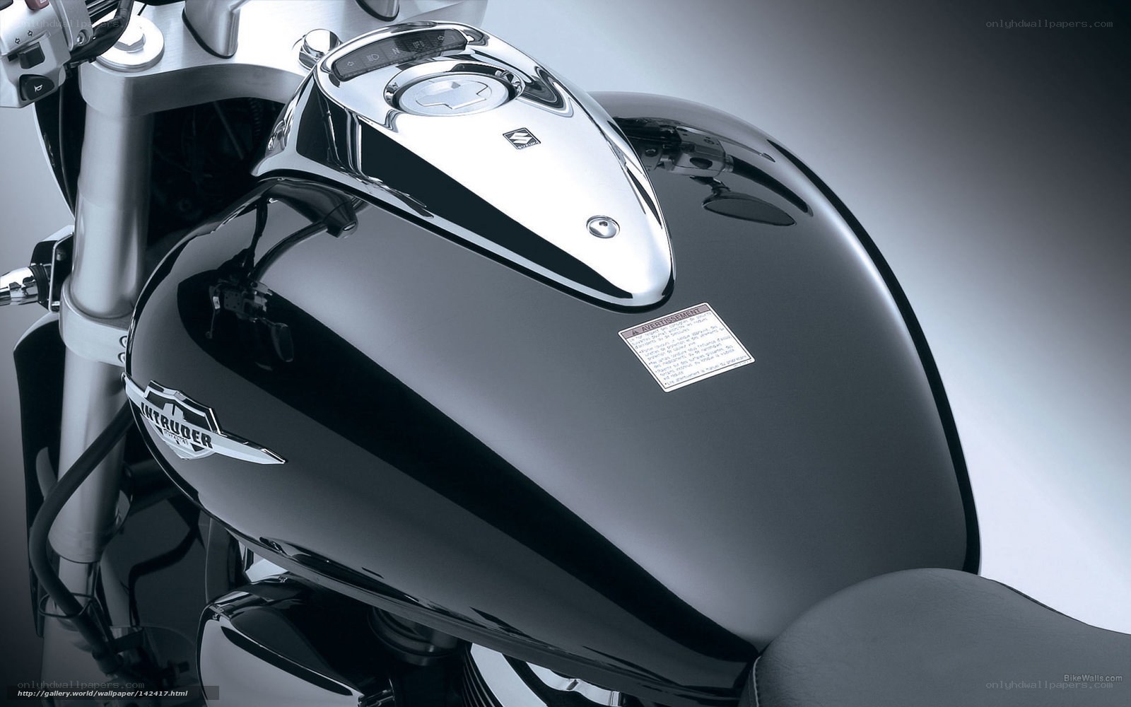 Suzuki Intruder motorcycle fuel tank