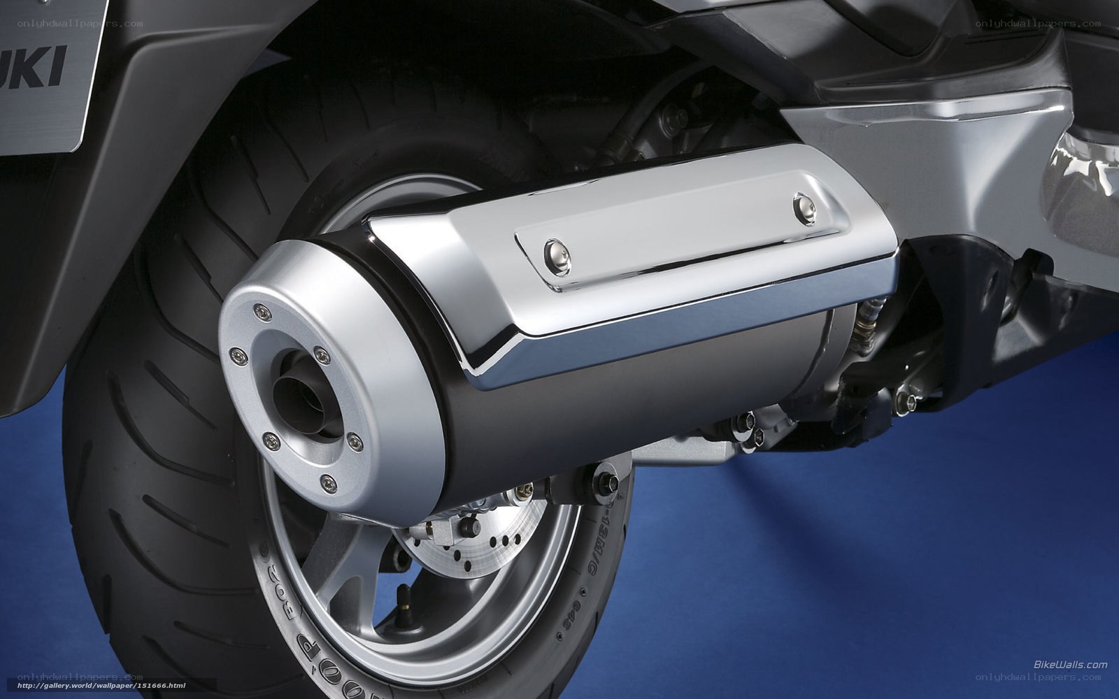 Suzuki motorcycle exhaust