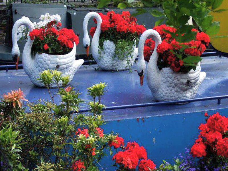 Swan-shaped Planters — White
