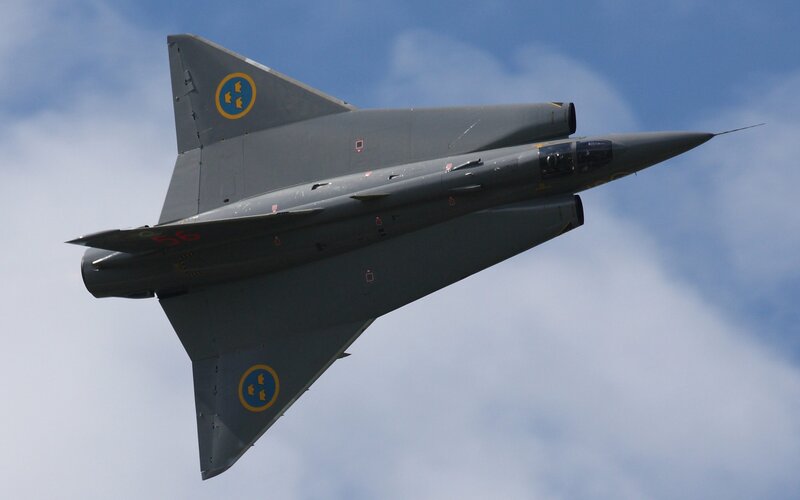 Swedish Fighter Jet — Gray, Dynamic, Afternoon