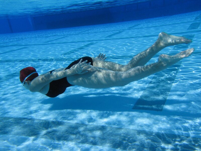 swimmer underwater in pool