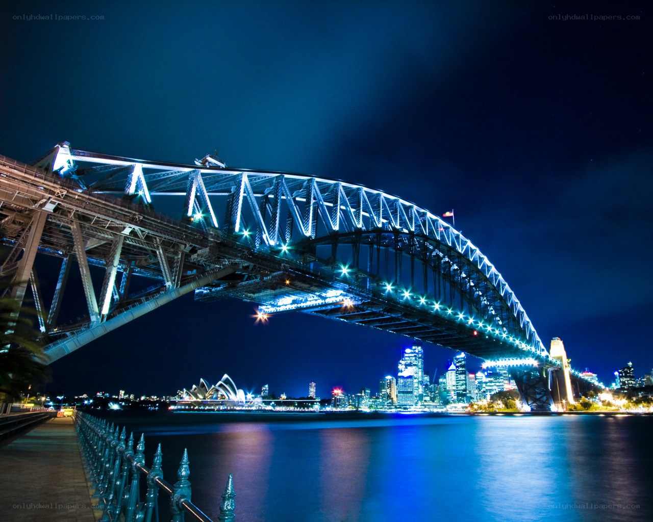 Sydney Harbour Bridge at night