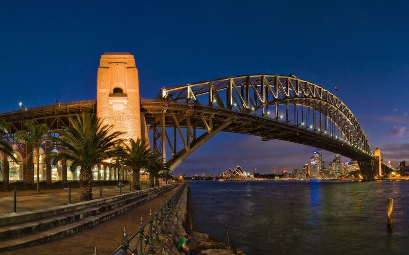 Sydney Harbour Bridge at night
