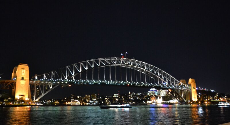 Sydney Harbour Bridge — Black, Calm