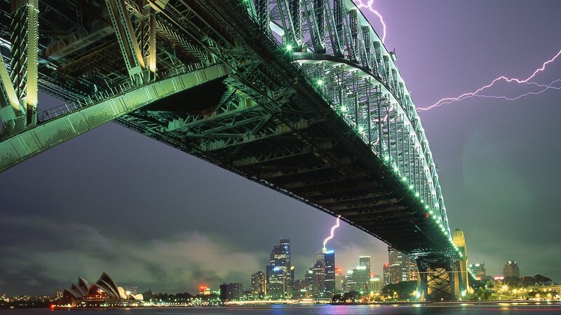Sydney Harbour Bridge lightning