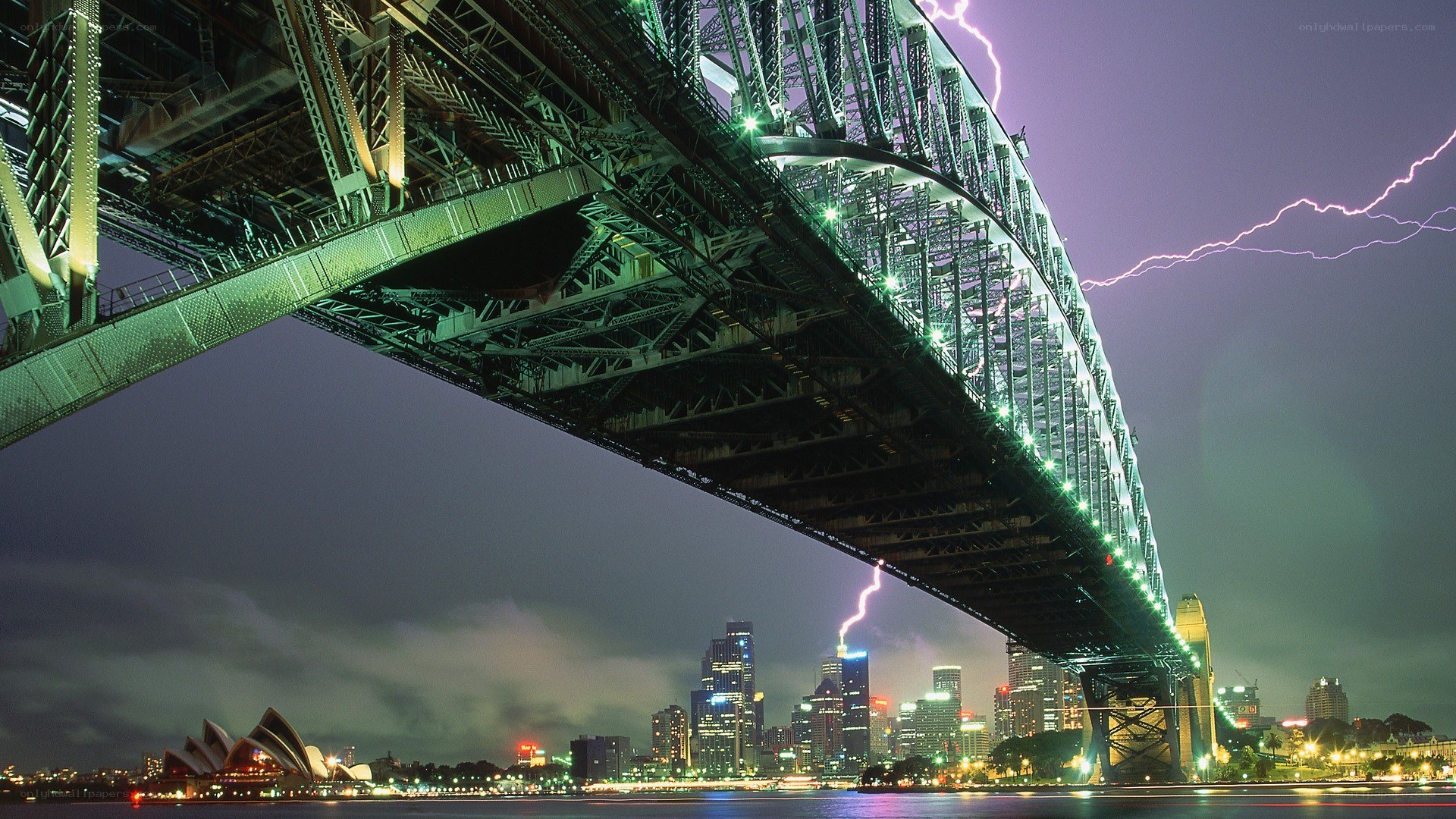 Sydney Harbour Bridge lightning