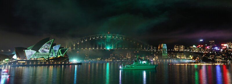 Sydney Opera House and Bridge — Green