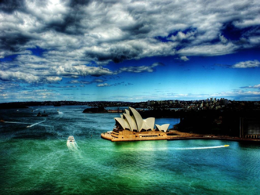 Sydney Opera House and harbor