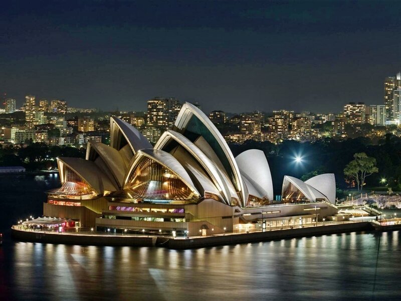 Sydney Opera House — Black, Dramatic