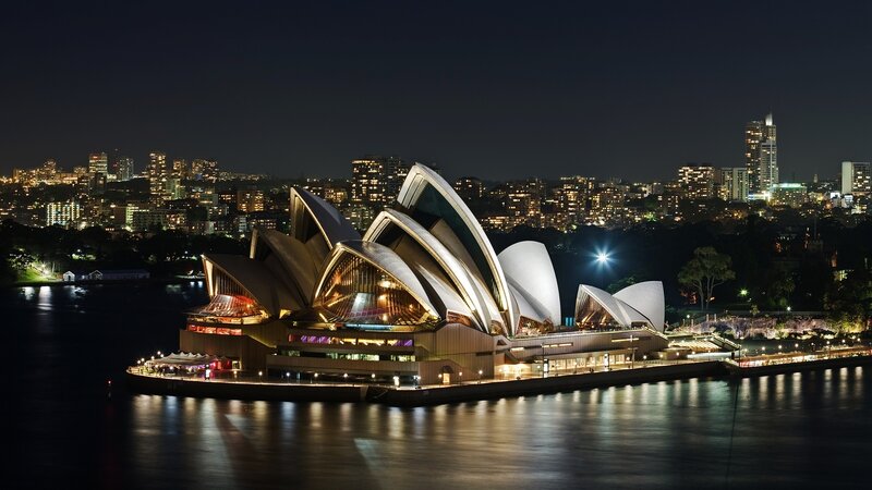 Sydney Opera House — Black, Serene