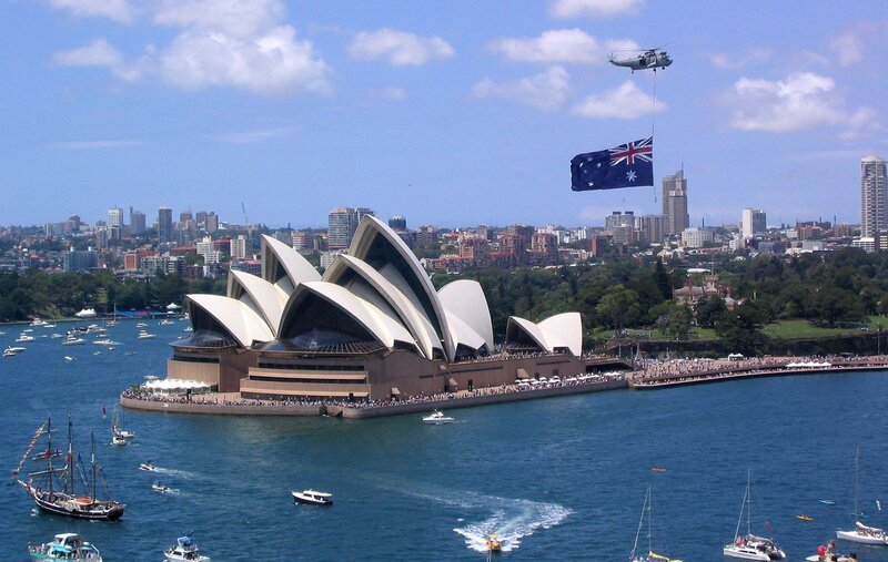 Sydney Opera House — Blue, Festive