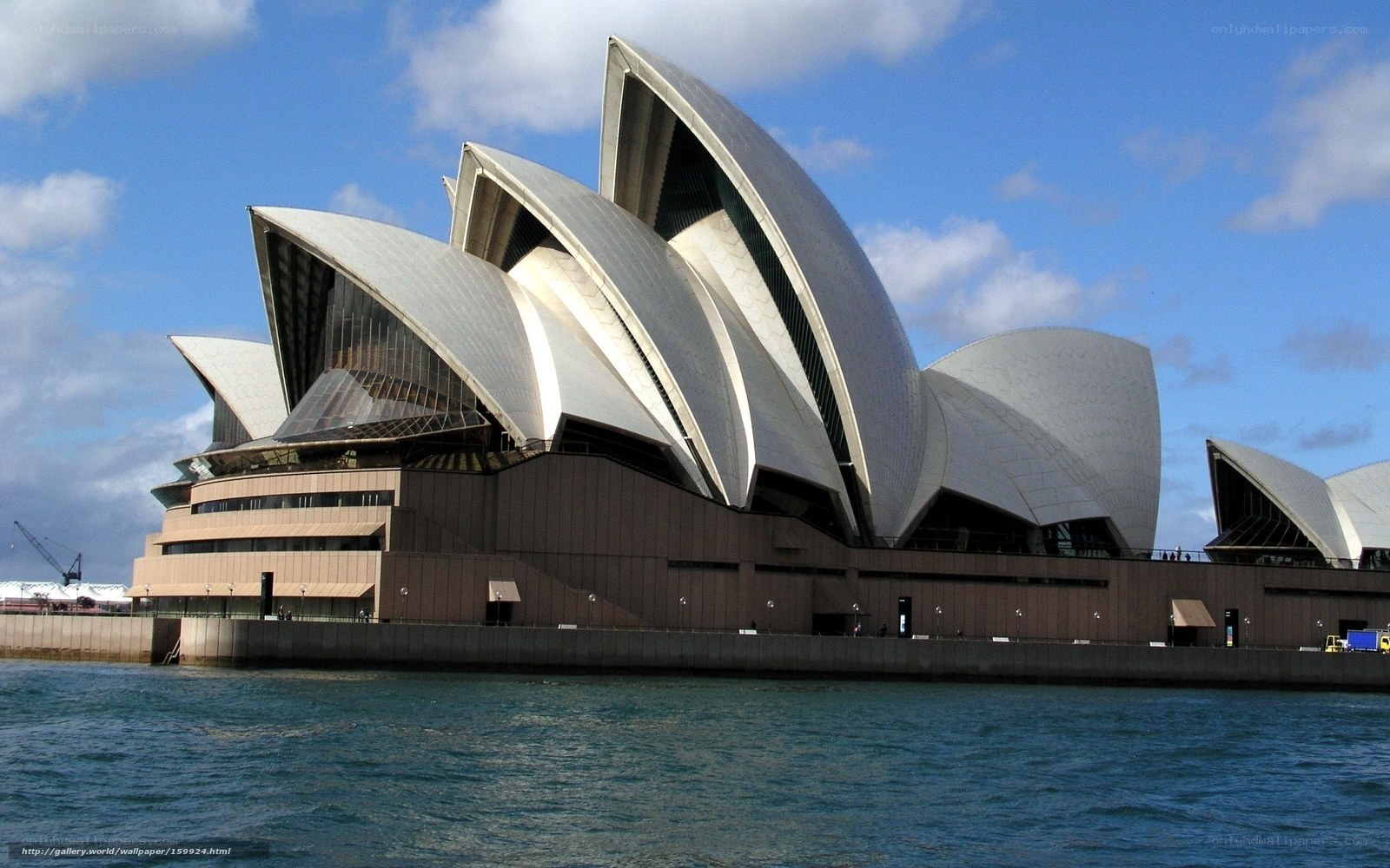 Sydney Opera House by water