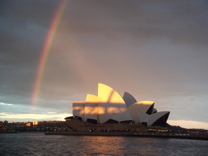 Sydney Opera House — Gray, Dramatic