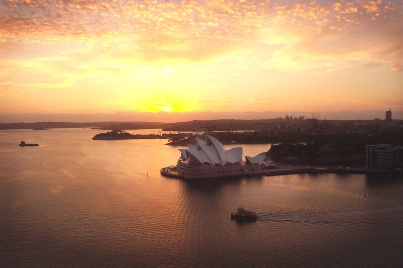 Sydney Opera House — Orange, Serene