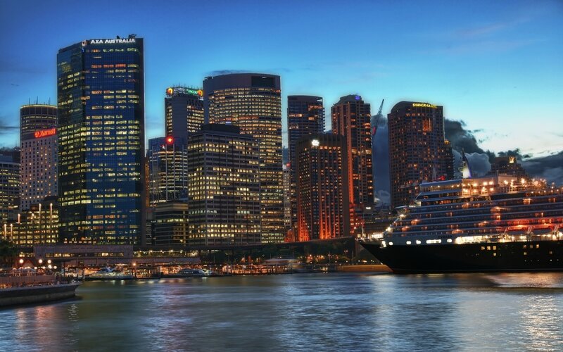 Sydney skyline at dusk