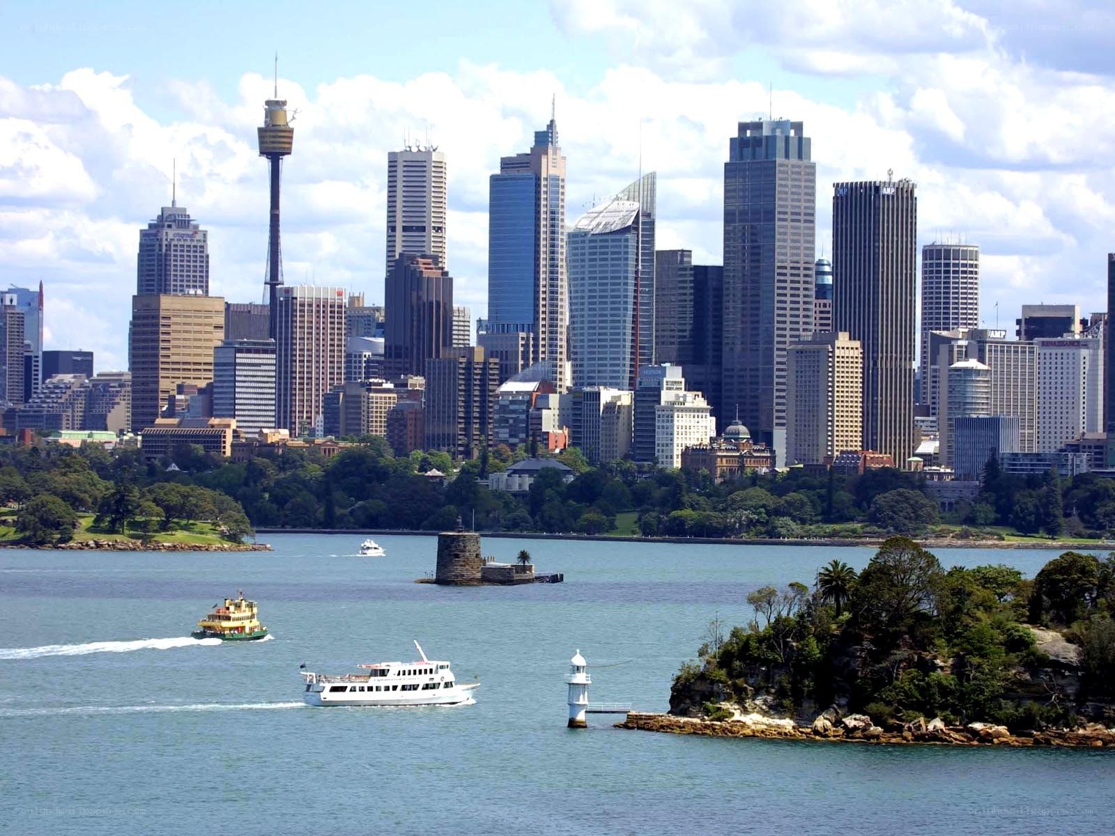 Sydney skyline with harbor