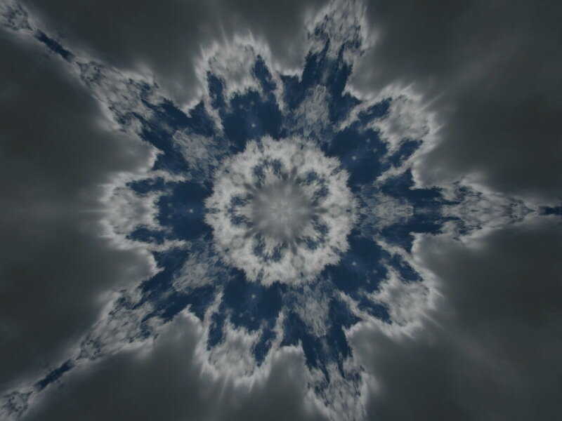 symmetrical cloud formation