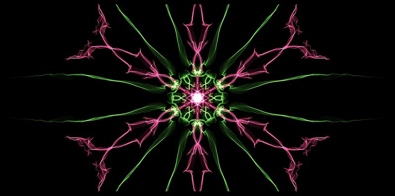 Symmetrical Fractal Pattern — Green, Energetic