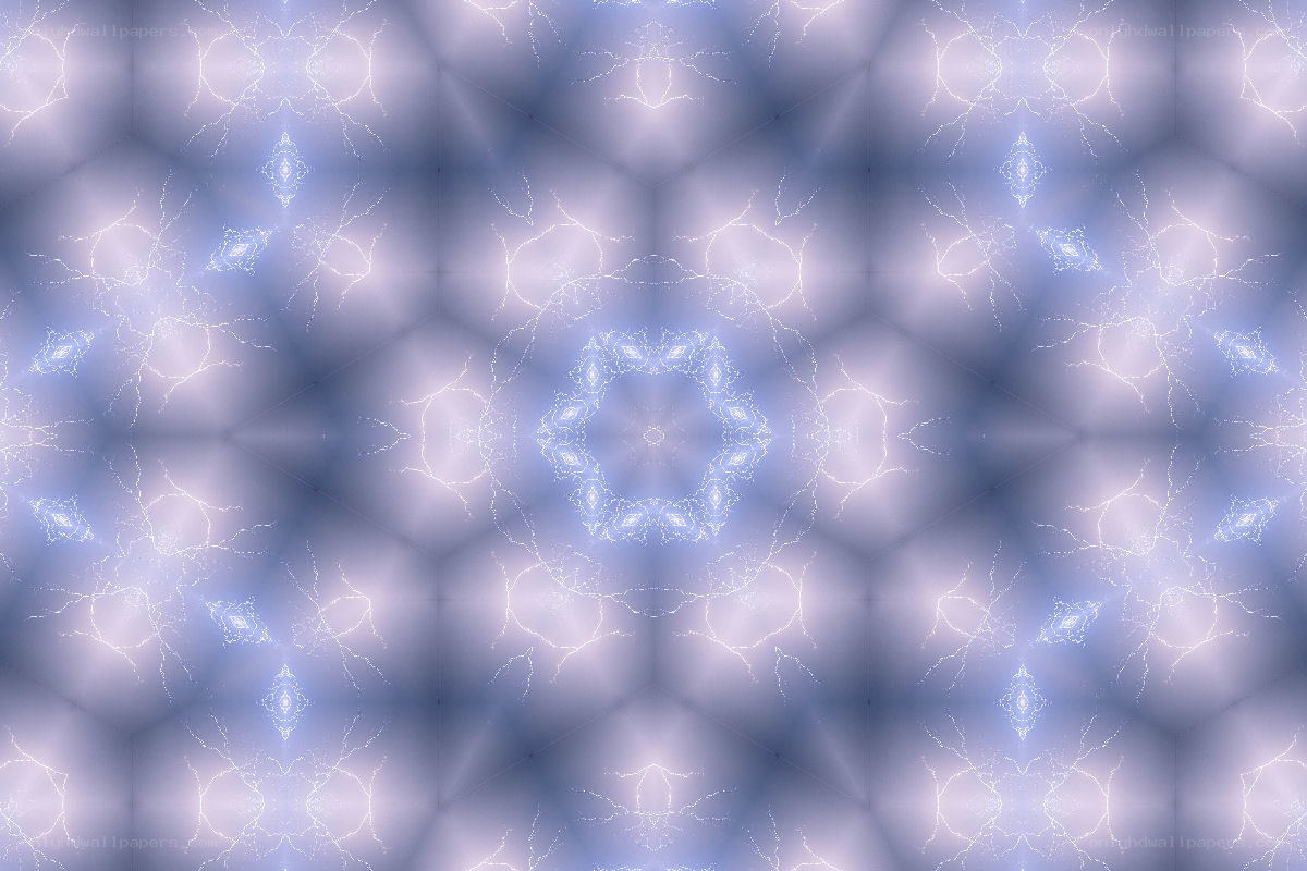 Symmetrical light fractal pattern