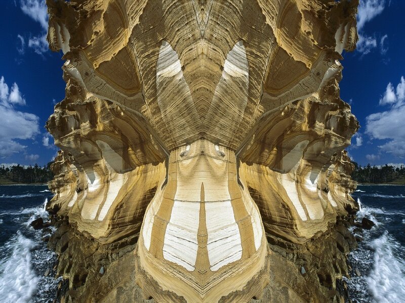 Symmetrical rock formation