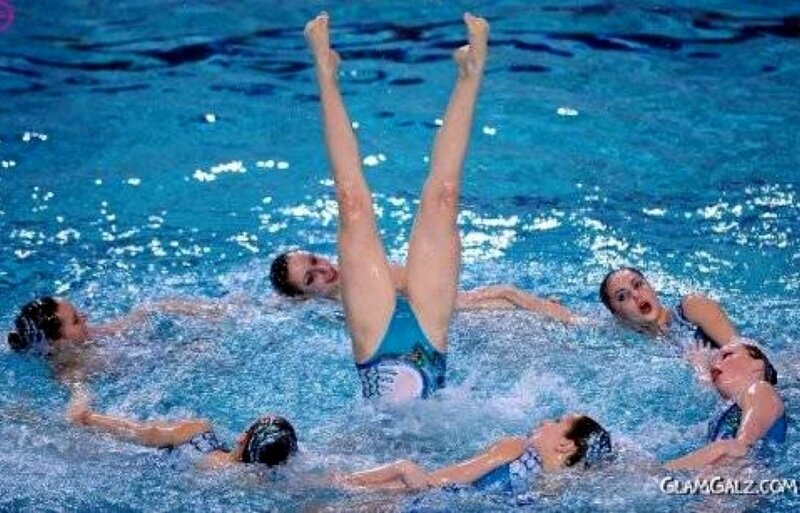 Synchronized Swimmers in Pool — Blue, Dynamic, Photograph