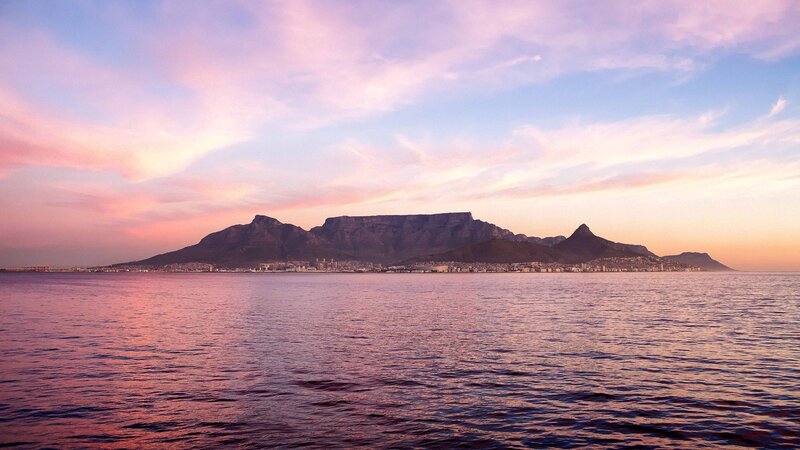 Table Mountain at Sunset — Pink, Serene
