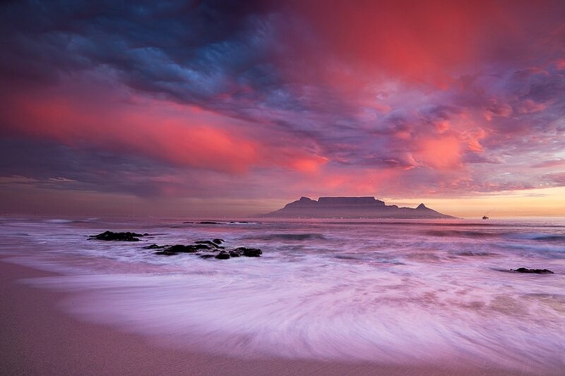 Table Mountain at Sunset — Pink