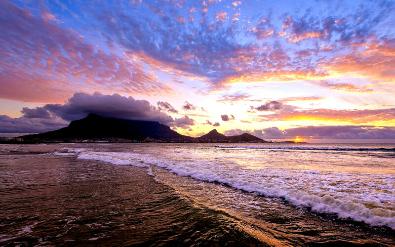 Table Mountain at Sunset — Purple
