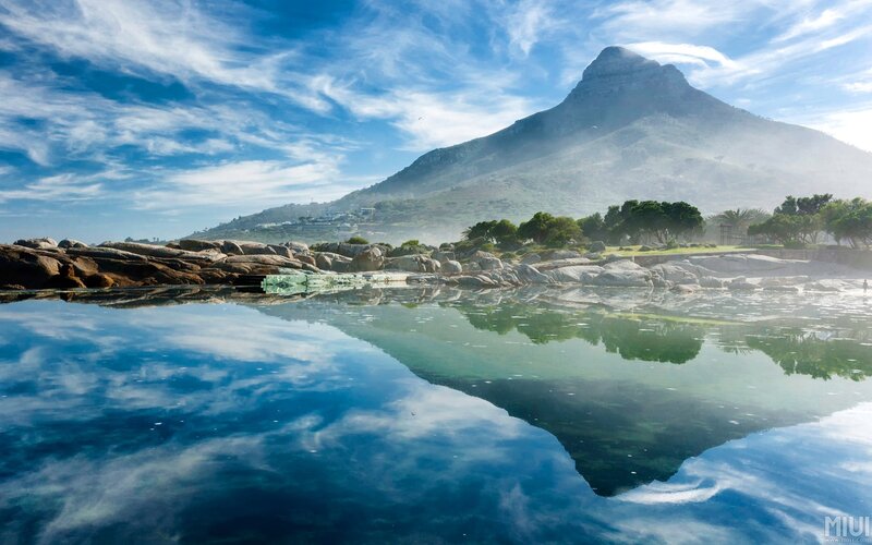 Table Mountain Reflection — Blue