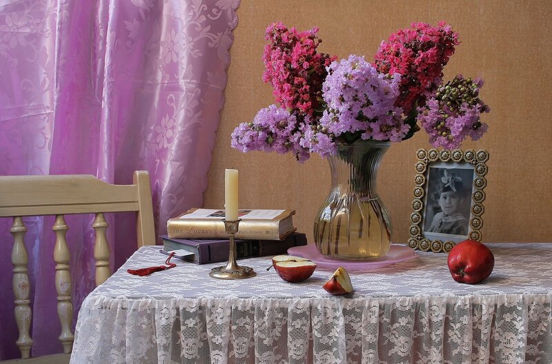 Table with Flowers and Apple