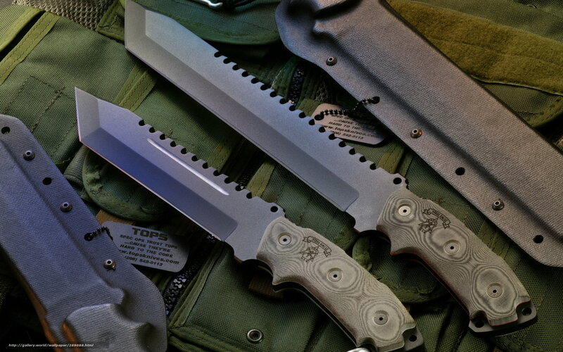 tactical knives on gear