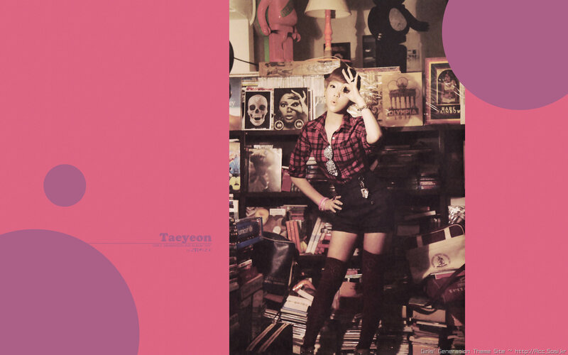 Taeyeon in a record store