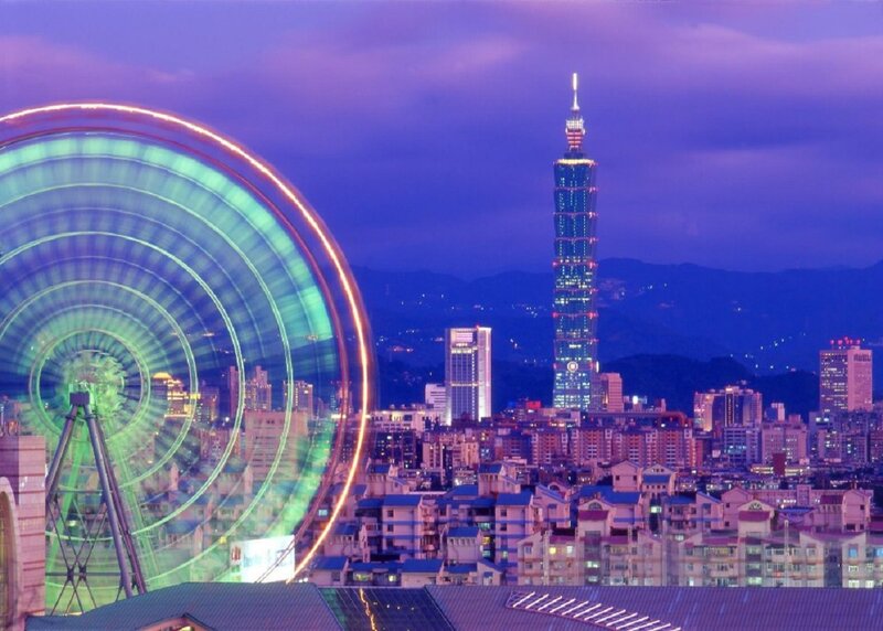 Taipei 101 and Ferris Wheel