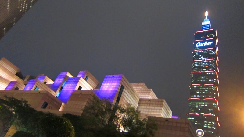 Taipei 101 and Museum — Purple